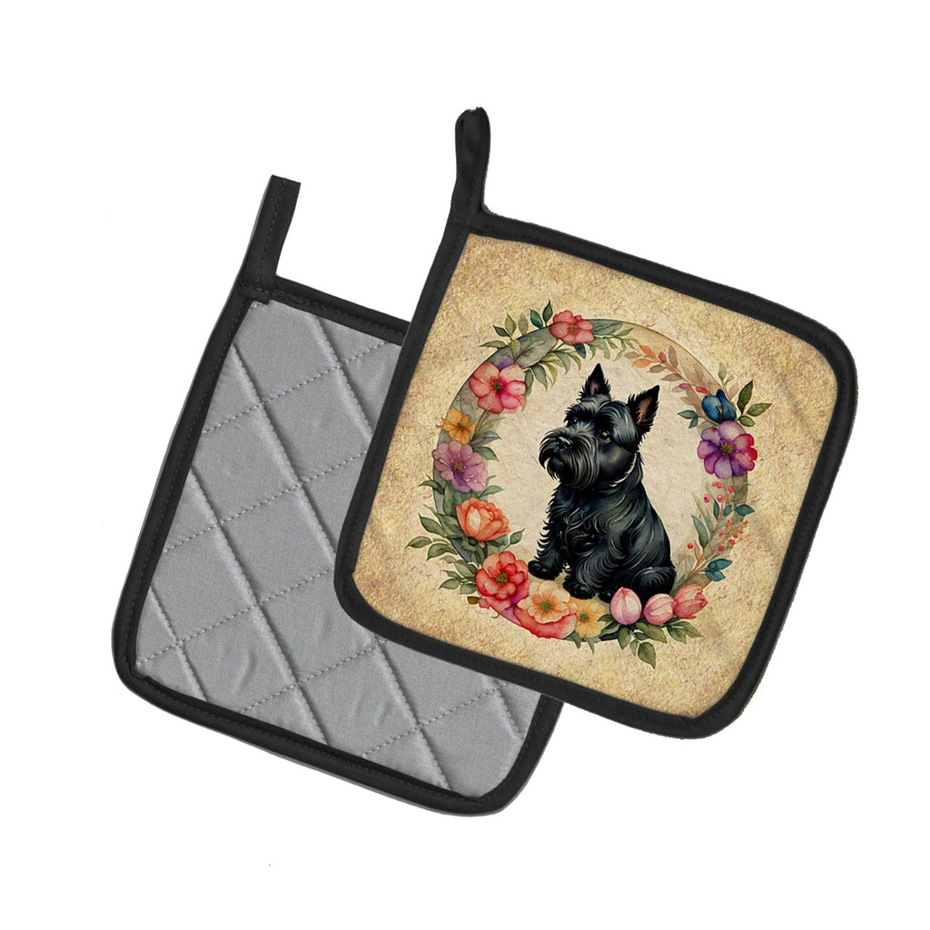 Scottish Terrier and Flowers Pot Holder Set of 2 Heat Resistant Quilted Hot Pads 7.5 x 7.5 Inch, Insulated Kitchen Trivets for Cooking & Baking