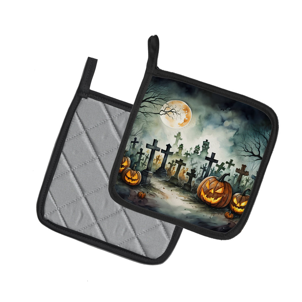 Graveyard Spooky Halloween Pot Holder Set of 2 Heat Resistant Quilted Hot Pads 7.5 x 7.5 Inch, Insulated Kitchen Trivets for Cooking & Baking