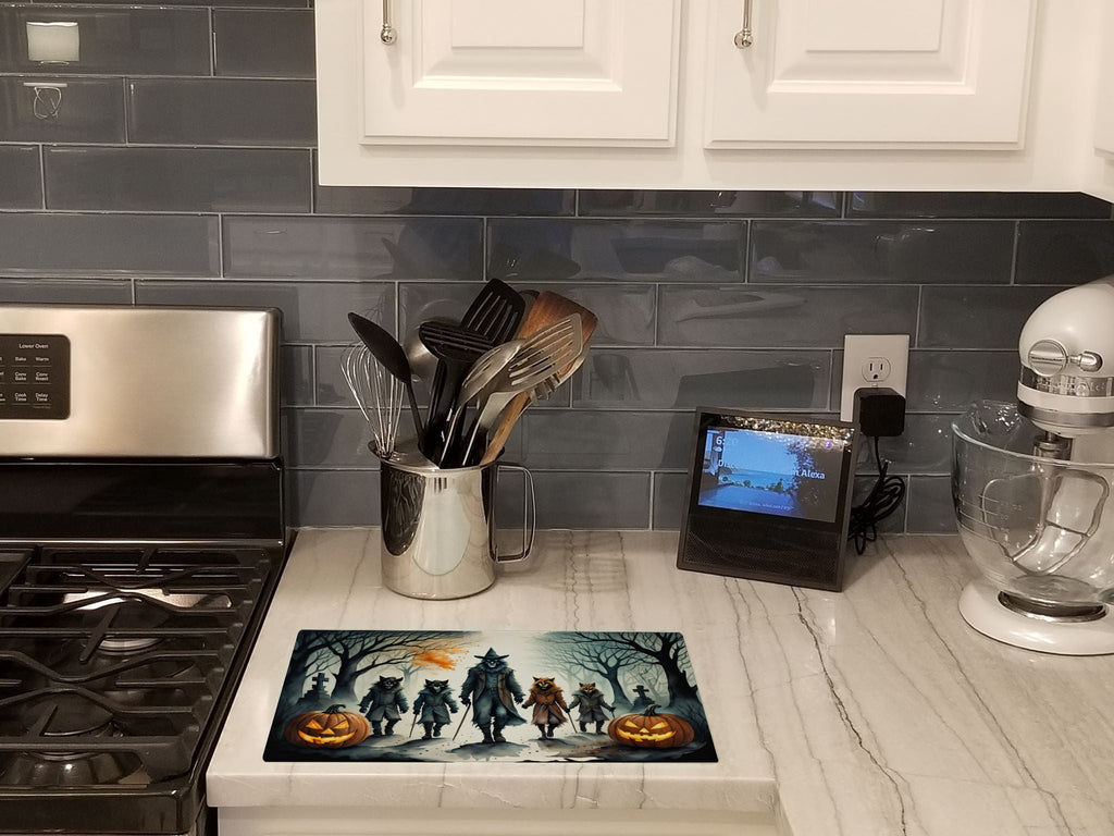 Werewolves Spooky Halloween Cutting Board Tempered Glass Kitchen Cutting Surface, Heat Resistant Chopping, Non-Slip Feet, Food Prep & Serving