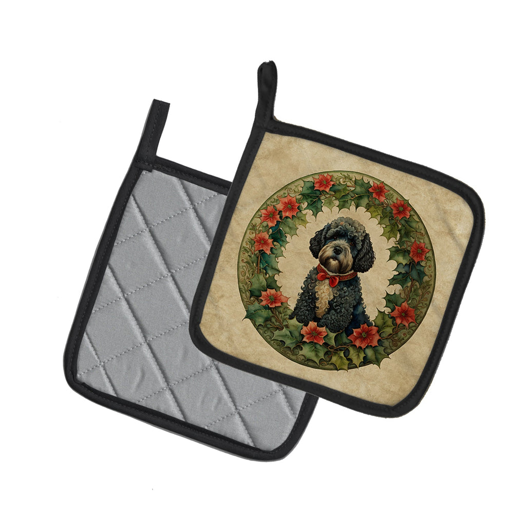 Portuguese Water Dog Christmas Flowers Pot Holder Set of 2 Heat Resistant Quilted Hot Pads 7.5 x 7.5 Inch, Insulated Kitchen Trivets for Cooking & Baking