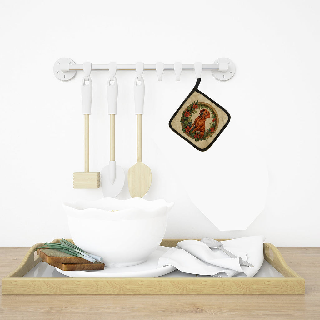 Red Redbone Coonhound Christmas Flowers Pot Holder Set of 2 Heat Resistant Quilted Hot Pads 7.5 x 7.5 Inch, Insulated Kitchen Trivets for Cooking & Baking