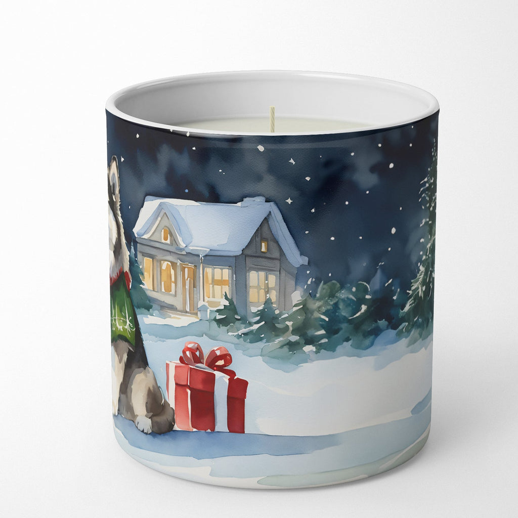 Alaskan Malamute Cozy Christmas Decorative Soy Candle Nature Soy Wax Essential Oil Home Decor Ideal for Bedroom Kitchen Bath Office Gift, 10 oz