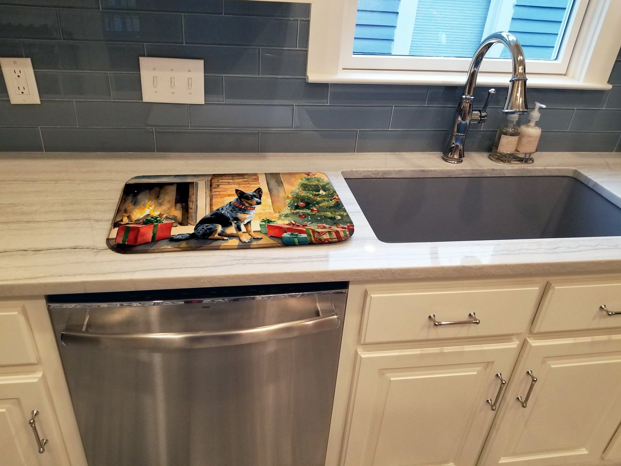 Australian Cattle Dog Cozy Christmas Dish Drying Mat Absorbent Dish Drying Mat Pad for Kitchen Counter Dish Drainer Mat for Countertop, 14 x 21", Multicolor