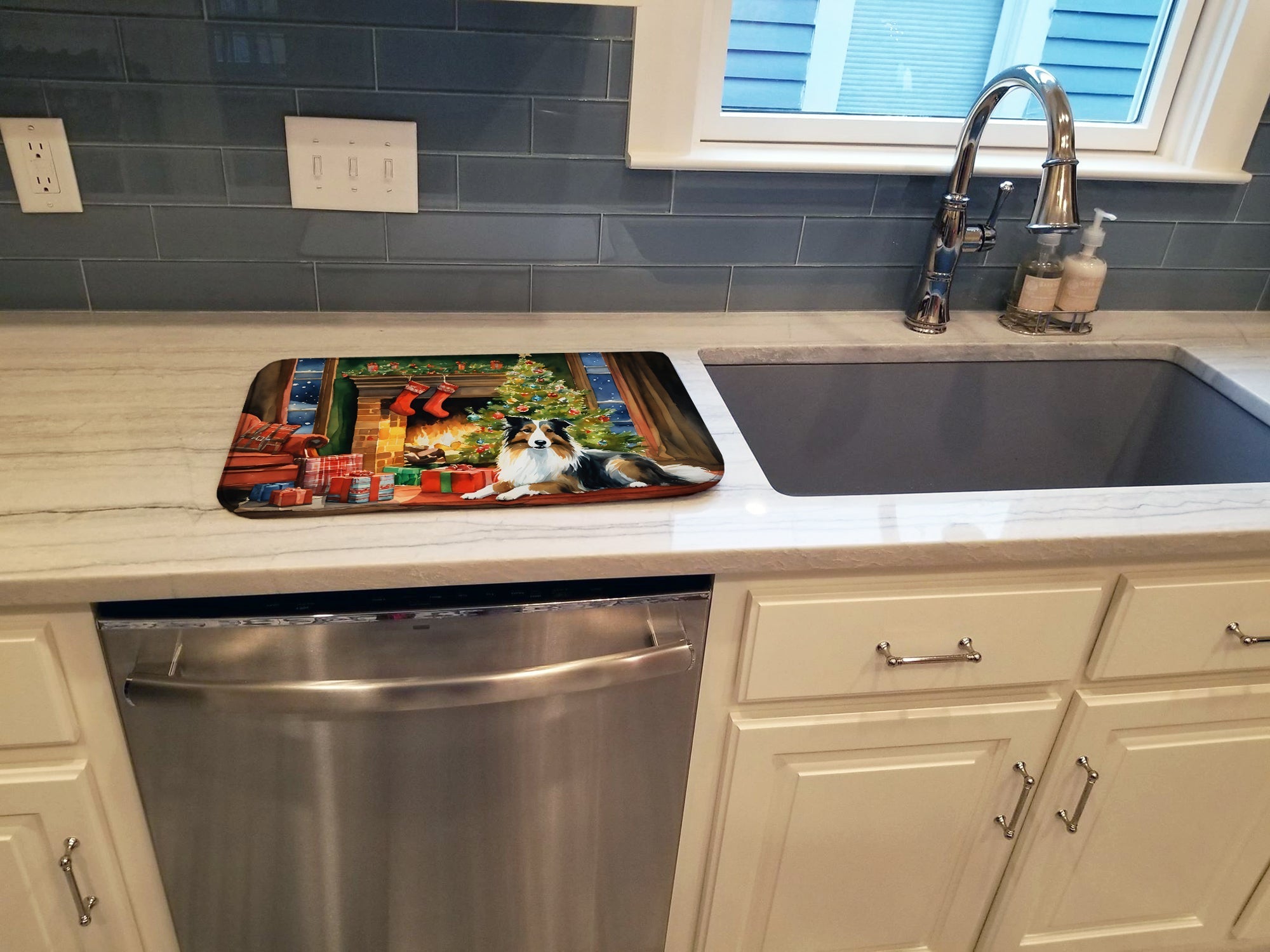 Sheltie Cozy Christmas Dish Drying Mat Absorbent Dish Drying Mat Pad for Kitchen Counter Dish Drainer Mat for Countertop, 14 x 21", Multicolor