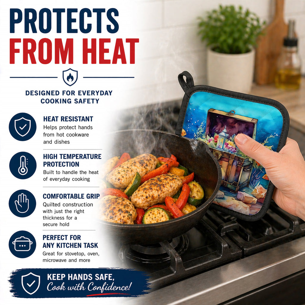 Treasure Chest Pot Holder Set of 2 Heat Resistant Quilted Hot Pads 7.5 x 7.5 Inch, Insulated Kitchen Trivets for Cooking & Baking