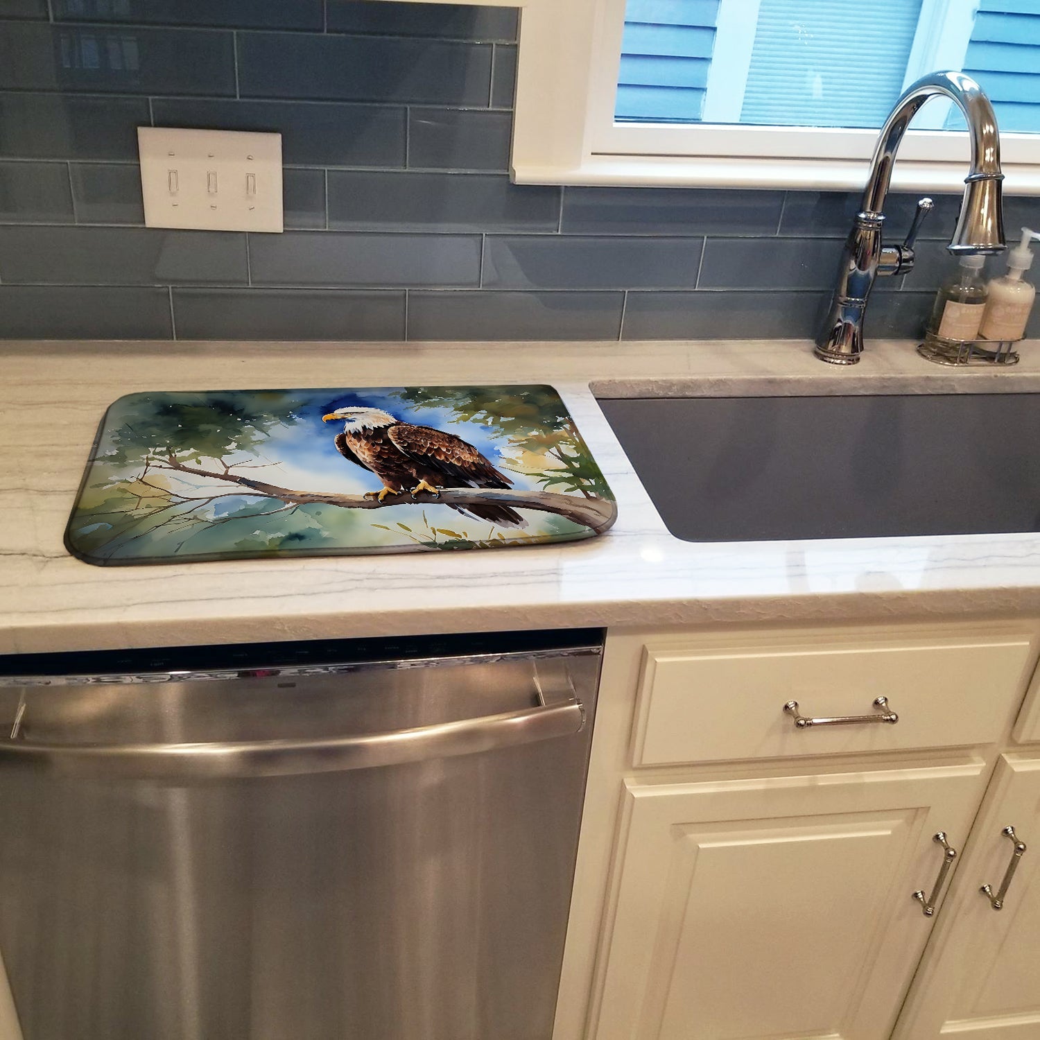 Bald Eagle Perched Tree Branch Dish Drying Mat Absorbent Dish Drying Mat Pad for Kitchen Counter Dish Drainer Mat for Countertop, 14 x 21", Multicolor