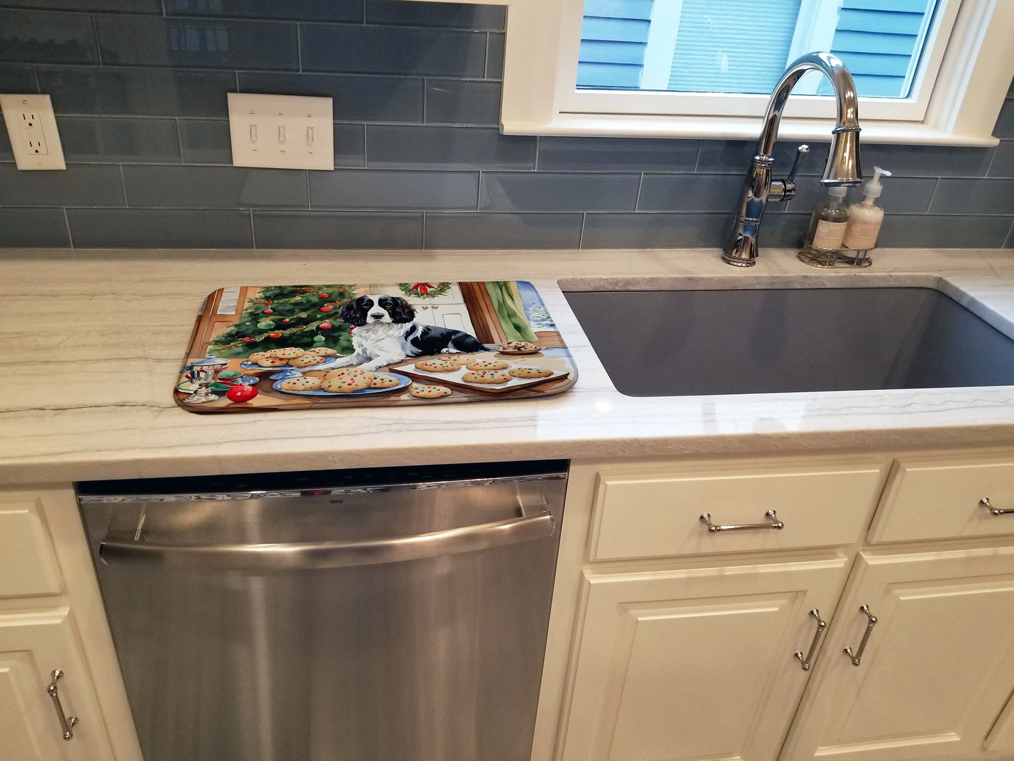 English Springer Spaniel Christmas Cookies Dish Drying Mat Absorbent Dish Drying Mat Pad for Kitchen Counter Dish Drainer Mat for Countertop, 14 x 21", Multicolor
