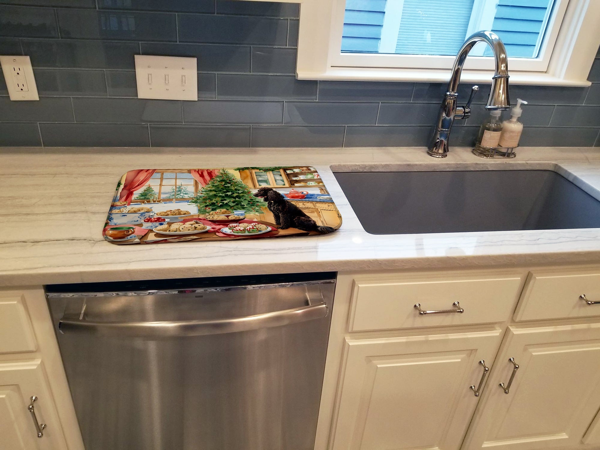 Irish Water Spaniel Christmas Cookies Dish Drying Mat Absorbent Dish Drying Mat Pad for Kitchen Counter Dish Drainer Mat for Countertop, 14 x 21", Multicolor