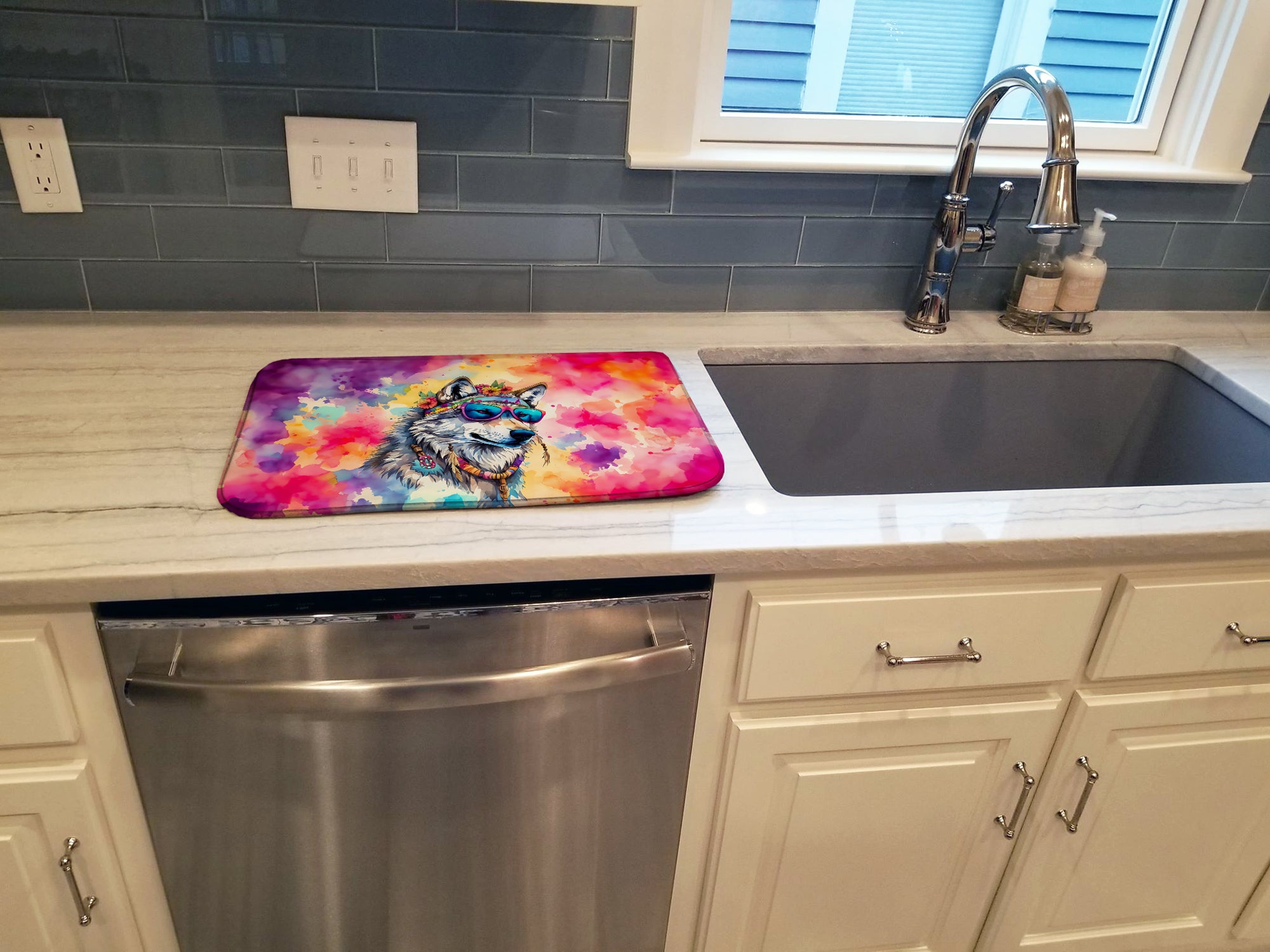 Hippie Animal Wolf Dish Drying Mat Absorbent Dish Drying Mat Pad for Kitchen Counter Dish Drainer Mat for Countertop, 14 x 21", Multicolor