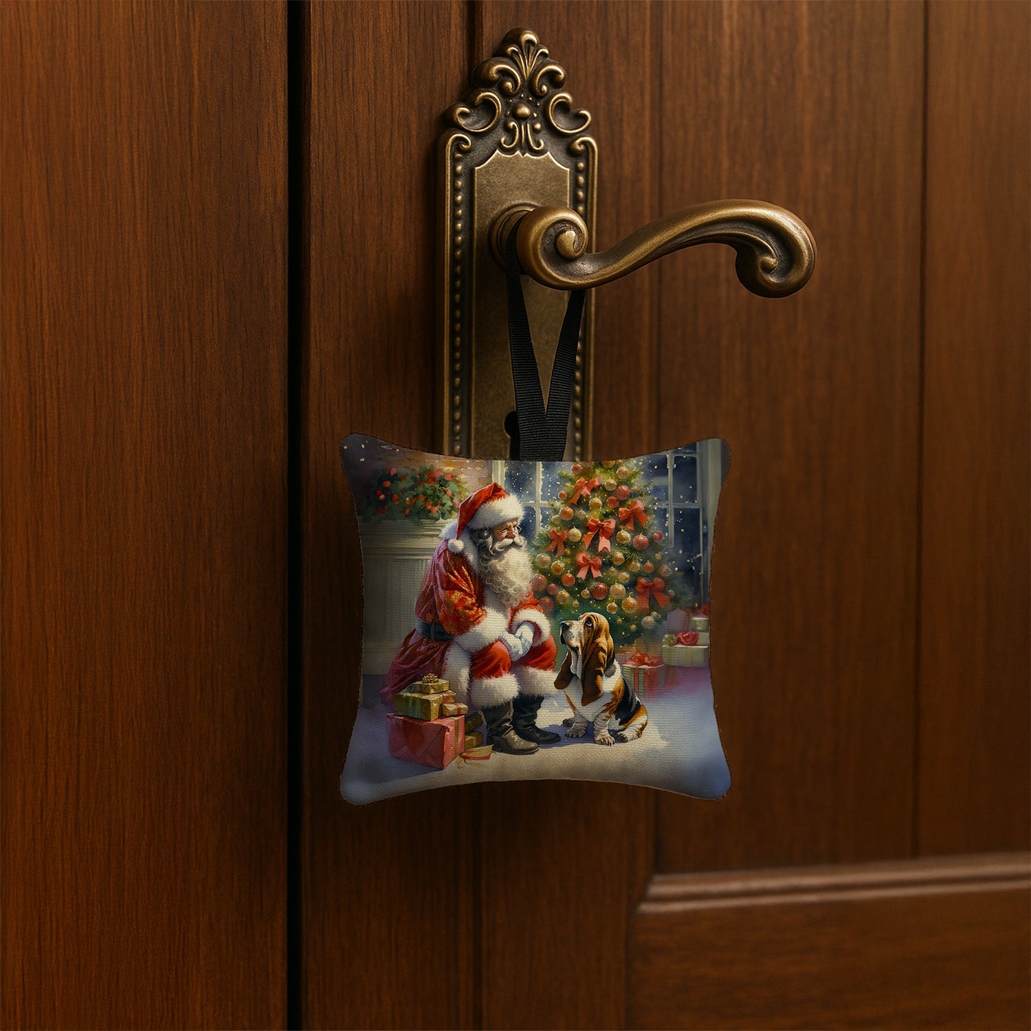 Basset Hound and Santa Claus Hanging Square Fabric Ornament 3.5 × 3.5 Decorative Door-Knob & Tree Hanger, Soft Fabric