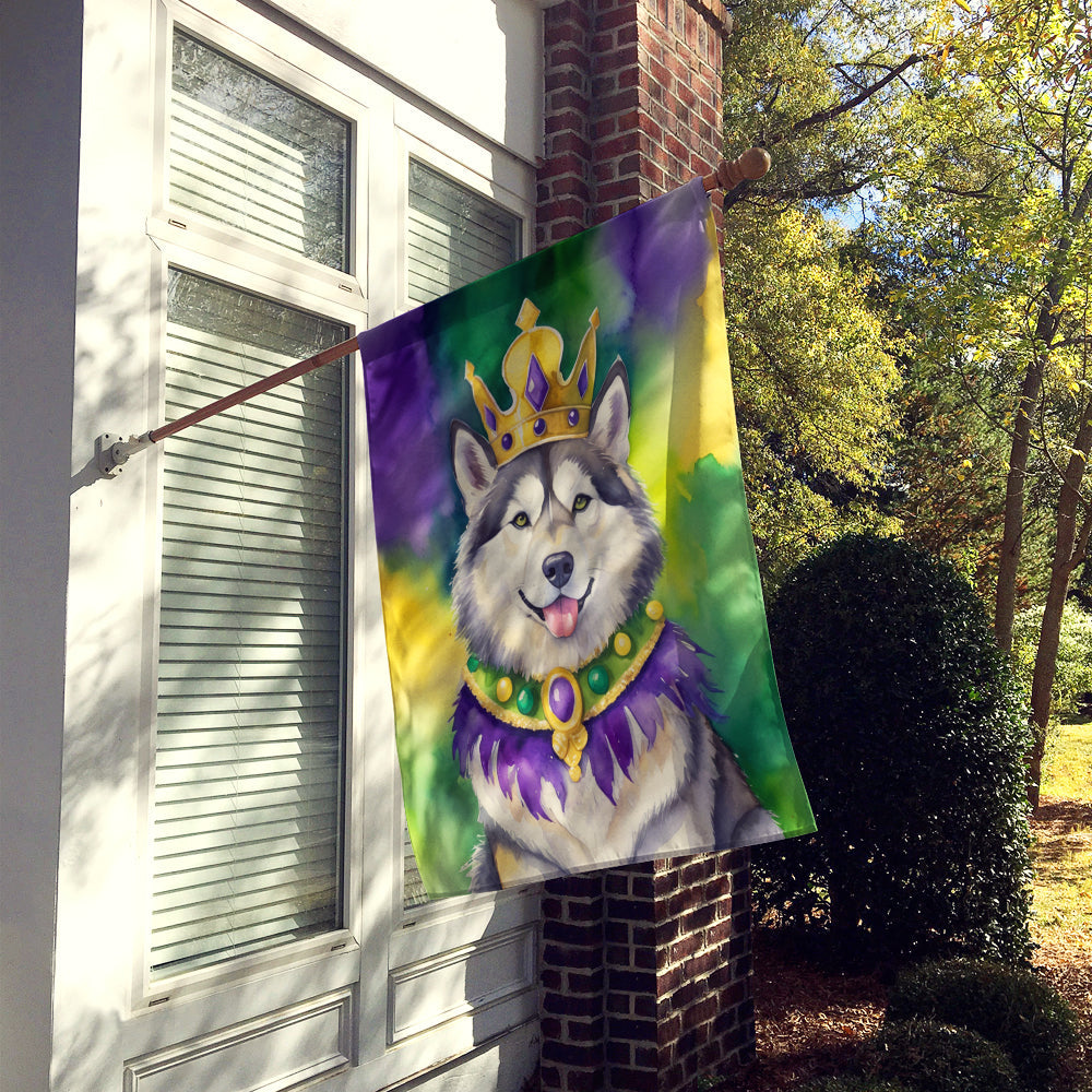 Alaskan Malamute King of Mardi Gras House Flag 28x40 Porch Sleeve Pole Decorative Outside Yard Banner Artwork Wall Hanging, Polyester