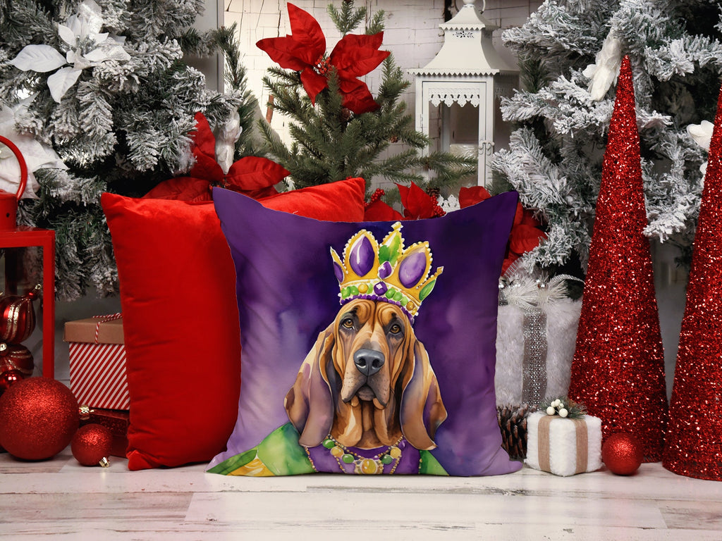 Bloodhound King of Mardi Gras Decorative Throw Pillow 18x18 Indoor Outdoor Accent Cushion, Fabric Cover with Insert for Sofa, Bed, Porch & Living Room