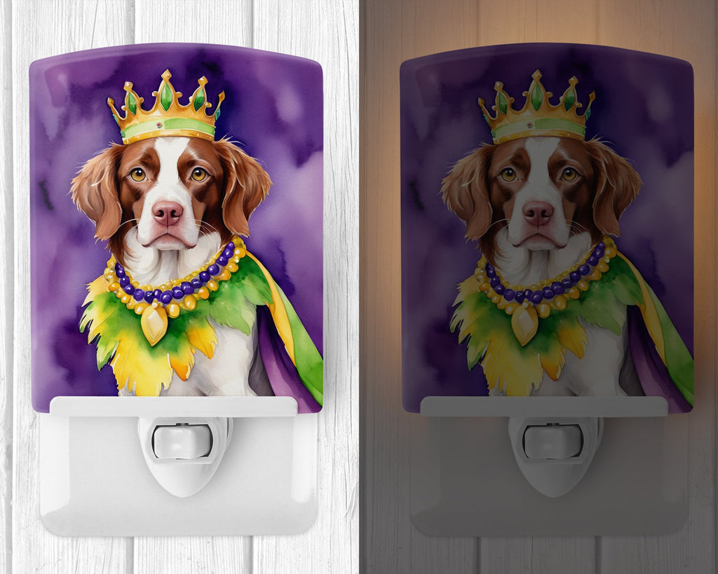 Brittany Spaniel King of Mardi Gras Ceramic Night Light Compact, UL-Certified, Ideal for Bedroom, Bathroom, Nursery, Hallway, Kitchen, 6x4x3, Multicolor