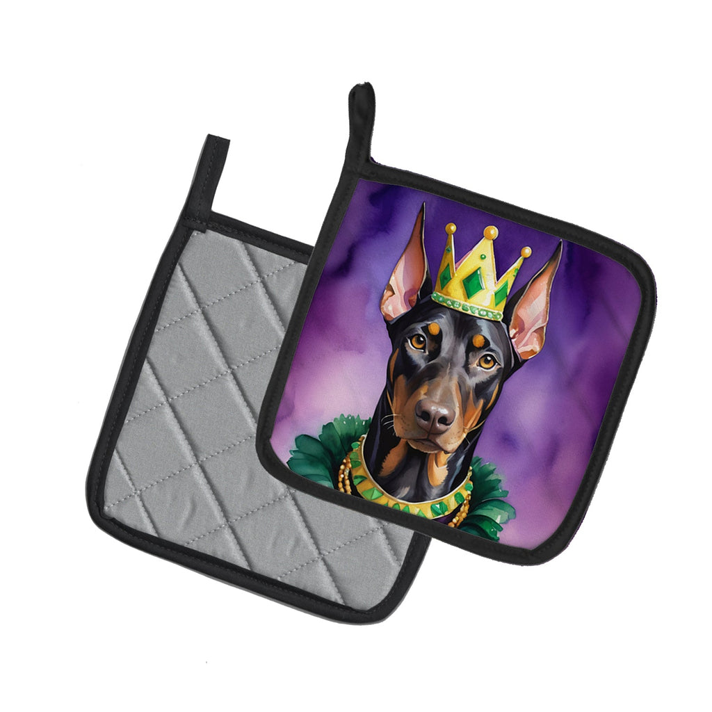 Doberman Pinscher King of Mardi Gras Pot Holder Set of 2 Heat Resistant Quilted Hot Pads 7.5 x 7.5 Inch, Insulated Kitchen Trivets for Cooking & Baking