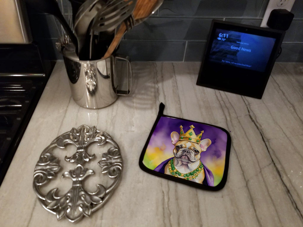 French Bulldog King of Mardi Gras Pot Holder Set of 2 Heat Resistant Quilted Hot Pads 7.5 x 7.5 Inch, Insulated Kitchen Trivets for Cooking & Baking