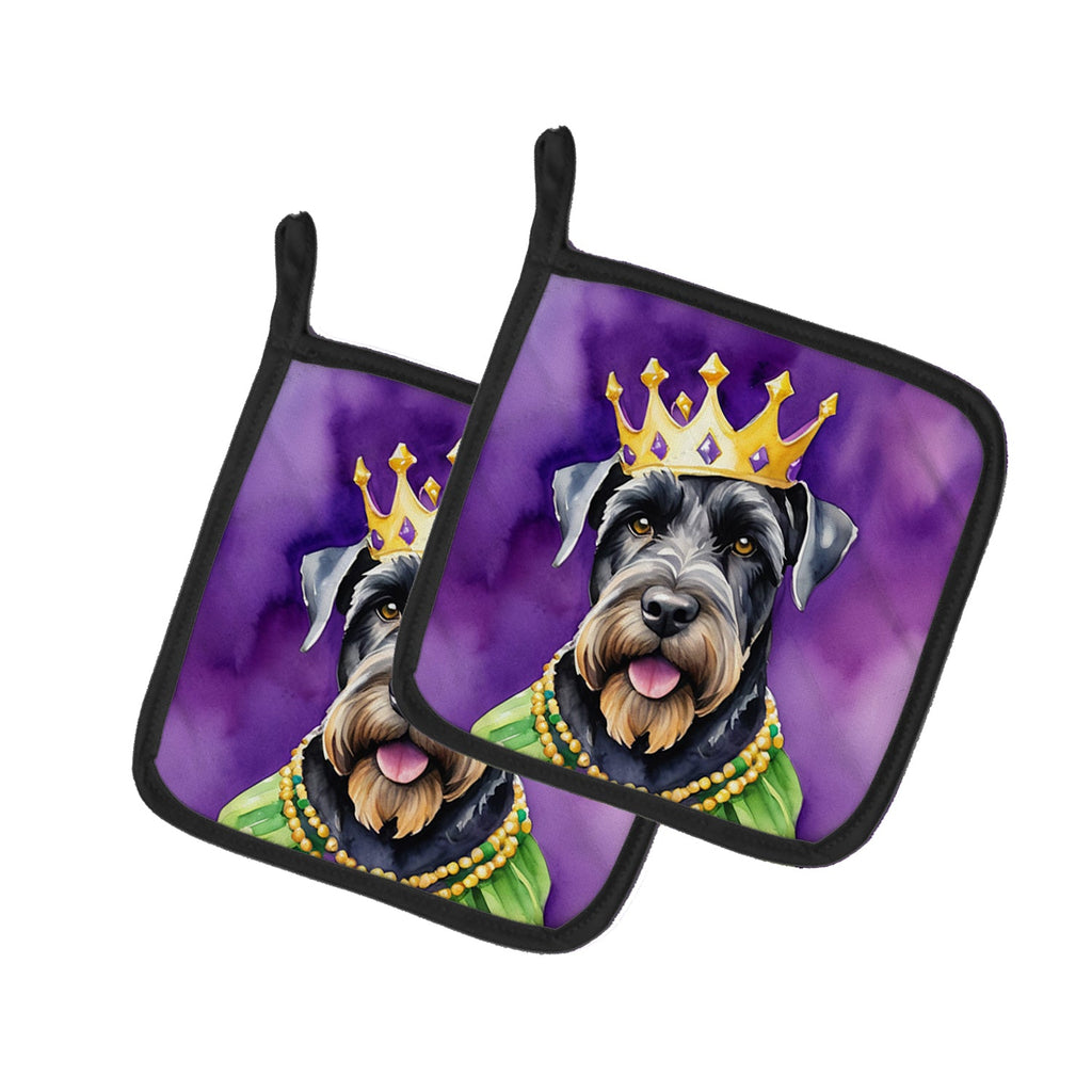 Giant Schnauzer King of Mardi Gras Pot Holder Set of 2 Heat Resistant Quilted Hot Pads 7.5 x 7.5 Inch, Insulated Kitchen Trivets for Cooking & Baking