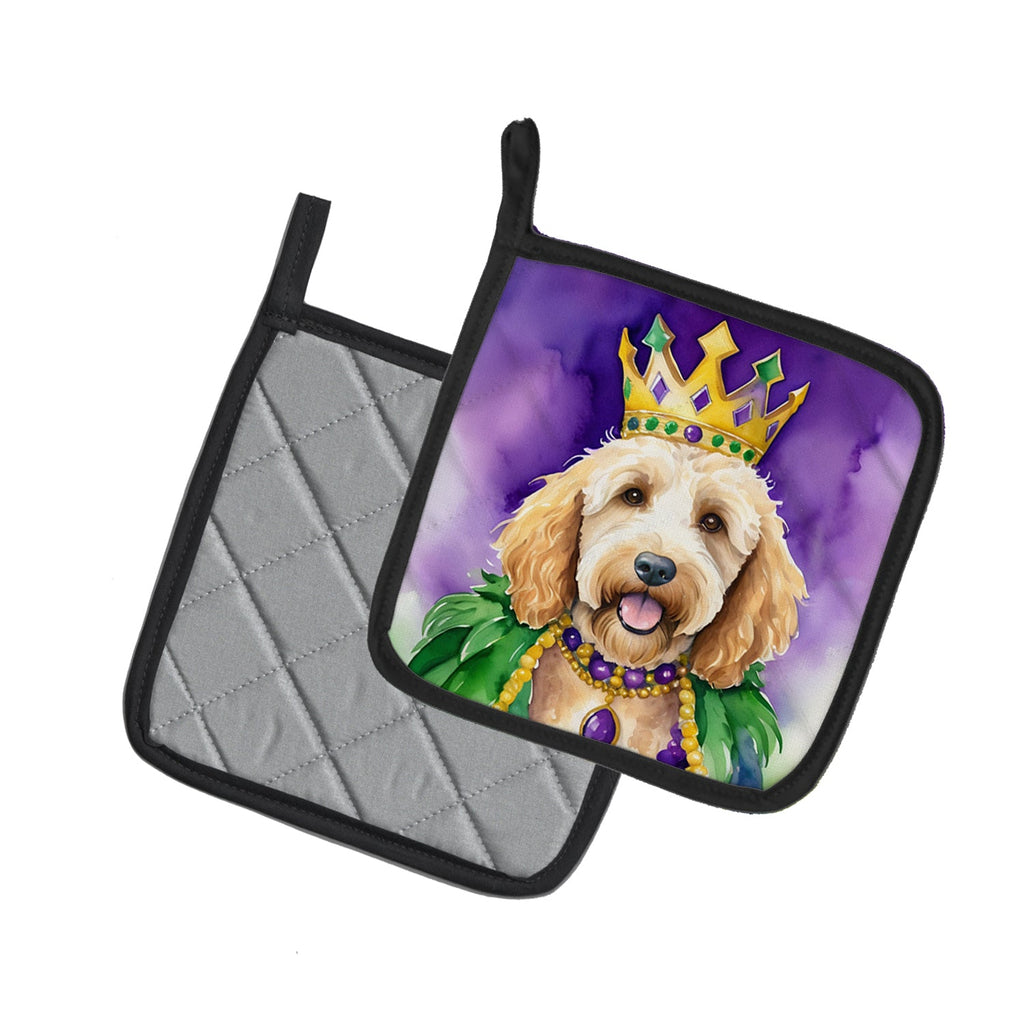 Goldendoodle King of Mardi Gras Pot Holder Set of 2 Heat Resistant Quilted Hot Pads 7.5 x 7.5 Inch, Insulated Kitchen Trivets for Cooking & Baking