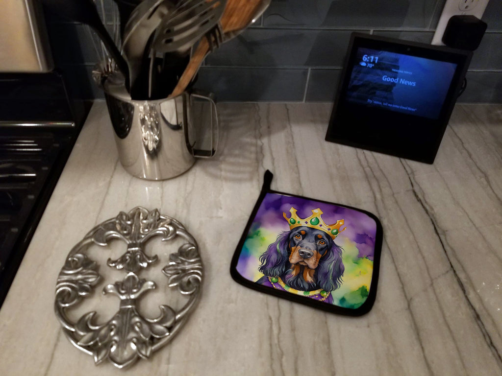 Gordon Setter King of Mardi Gras Pot Holder Set of 2 Heat Resistant Quilted Hot Pads 7.5 x 7.5 Inch, Insulated Kitchen Trivets for Cooking & Baking