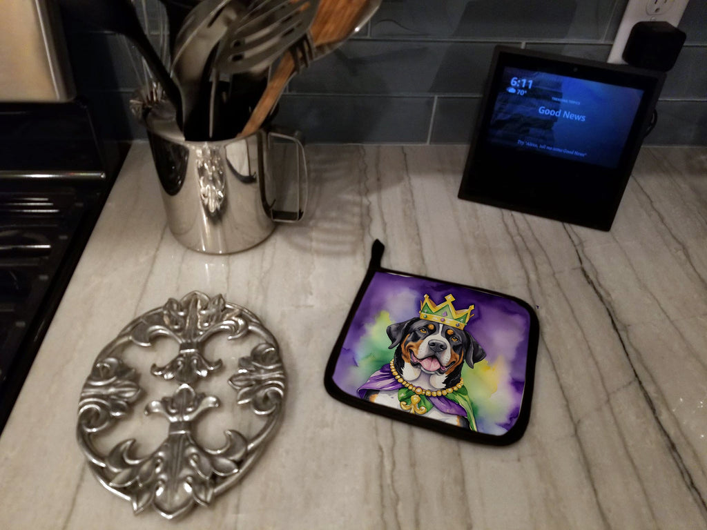 Greater Swiss Mountain Dog King of Mardi Gras Pot Holder Set of 2 Heat Resistant Quilted Hot Pads 7.5 x 7.5 Inch, Insulated Kitchen Trivets for Cooking & Baking