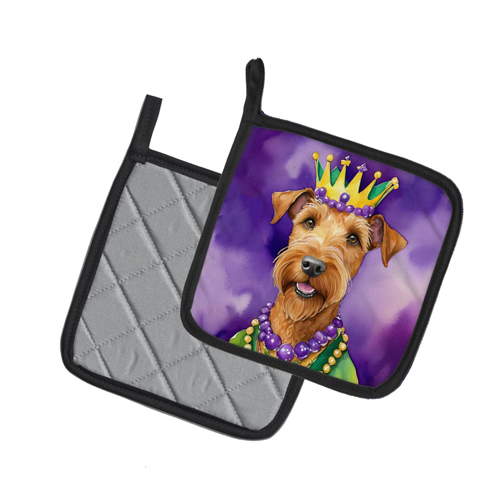 Irish Terrier King of Mardi Gras Pot Holder Set of 2 Heat Resistant Quilted Hot Pads 7.5 x 7.5 Inch, Insulated Kitchen Trivets for Cooking & Baking