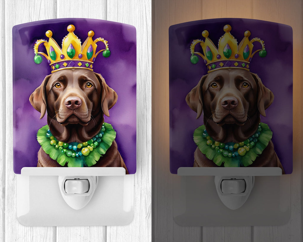 Labrador Retriever King of Mardi Gras Ceramic Night Light Compact, UL-Certified, Ideal for Bedroom, Bathroom, Nursery, Hallway, Kitchen, 6x4x3, Multicolor