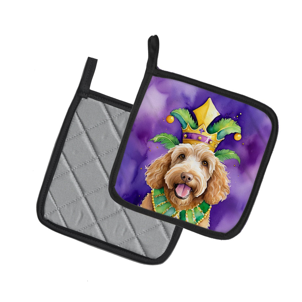 Labradoodle King of Mardi Gras Pot Holder Set of 2 Heat Resistant Quilted Hot Pads 7.5 x 7.5 Inch, Insulated Kitchen Trivets for Cooking & Baking