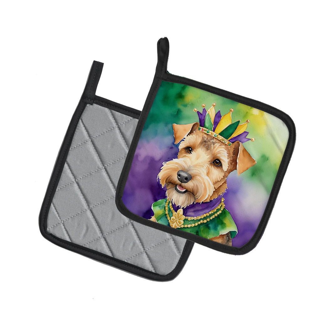 Lakeland Terrier King of Mardi Gras Pot Holder Set of 2 Heat Resistant Quilted Hot Pads 7.5 x 7.5 Inch, Insulated Kitchen Trivets for Cooking & Baking