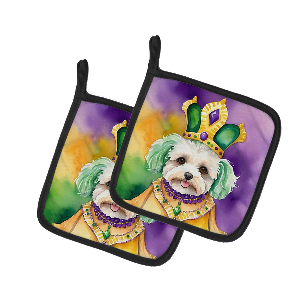 Maltipoo King of Mardi Gras Pot Holder Set of 2 Heat Resistant Quilted Hot Pads 7.5 x 7.5 Inch, Insulated Kitchen Trivets for Cooking & Baking