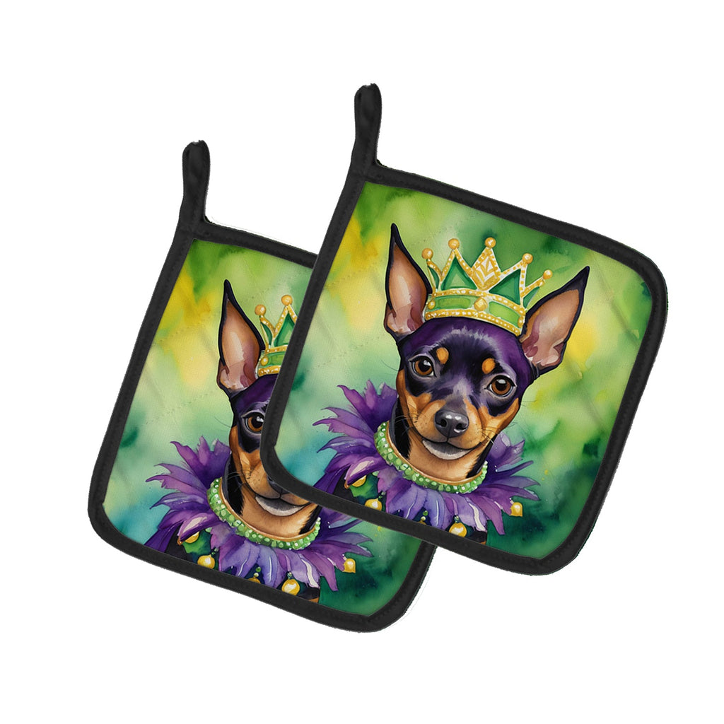 Miniature Pinscher King of Mardi Gras Pot Holder Set of 2 Heat Resistant Quilted Hot Pads 7.5 x 7.5 Inch, Insulated Kitchen Trivets for Cooking & Baking