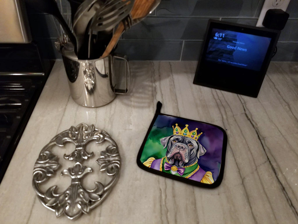 Neapolitan Mastiff King of Mardi Gras Pot Holder Set of 2 Heat Resistant Quilted Hot Pads 7.5 x 7.5 Inch, Insulated Kitchen Trivets for Cooking & Baking