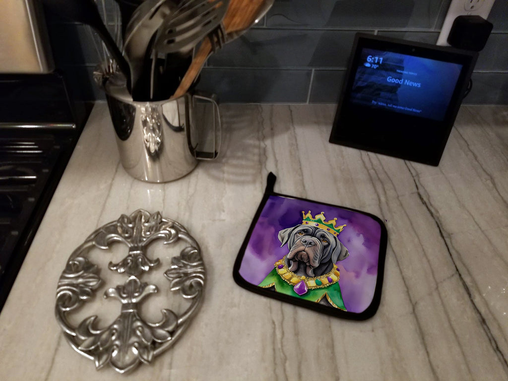 Neapolitan Mastiff King of Mardi Gras Pot Holder Set of 2 Heat Resistant Quilted Hot Pads 7.5 x 7.5 Inch, Insulated Kitchen Trivets for Cooking & Baking