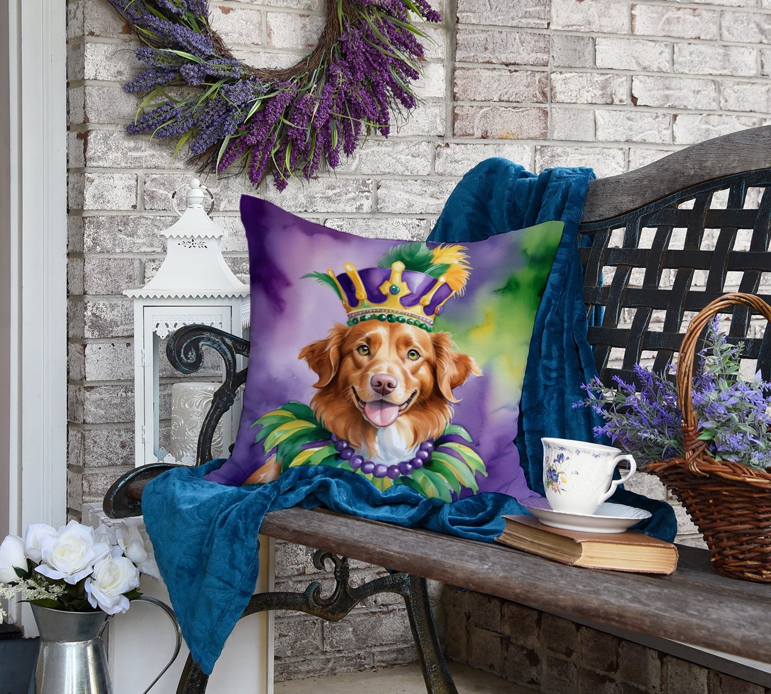Nova Scotia Duck Tolling Retriever King of Mardi Gras Decorative Throw Pillow 18x18 Indoor Outdoor Accent Cushion, Fabric Cover with Insert for Sofa, Bed, Porch & Living Room