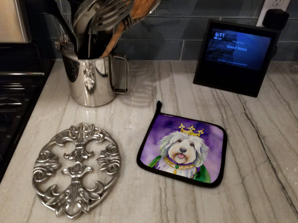 Old English Sheepdog King of Mardi Gras Pot Holder Set of 2 Heat Resistant Quilted Hot Pads 7.5 x 7.5 Inch, Insulated Kitchen Trivets for Cooking & Baking