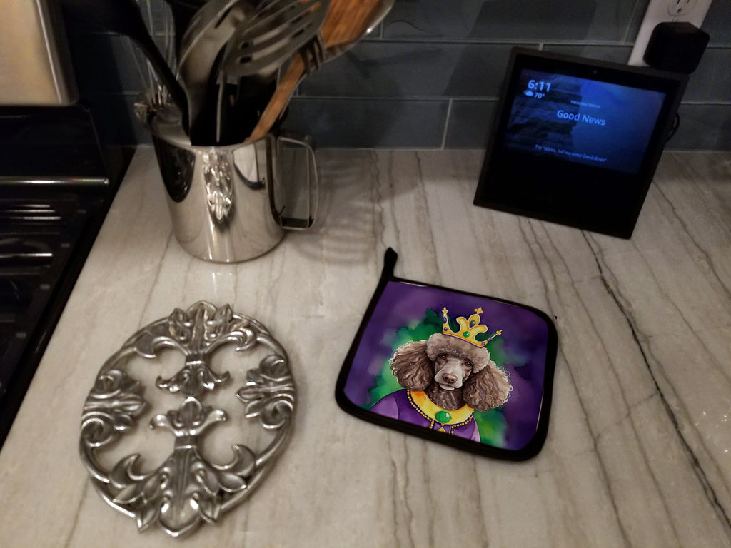 Chocolate Poodle King of Mardi Gras Pot Holder Set of 2 Heat Resistant Quilted Hot Pads 7.5 x 7.5 Inch, Insulated Kitchen Trivets for Cooking & Baking