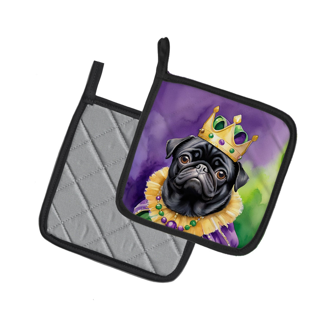 Black Pug King of Mardi Gras Pot Holder Set of 2 Heat Resistant Quilted Hot Pads 7.5 x 7.5 Inch, Insulated Kitchen Trivets for Cooking & Baking