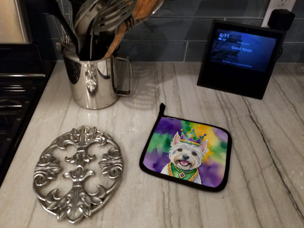 Westie King of Mardi Gras Pot Holder Set of 2 Heat Resistant Quilted Hot Pads 7.5 x 7.5 Inch, Insulated Kitchen Trivets for Cooking & Baking