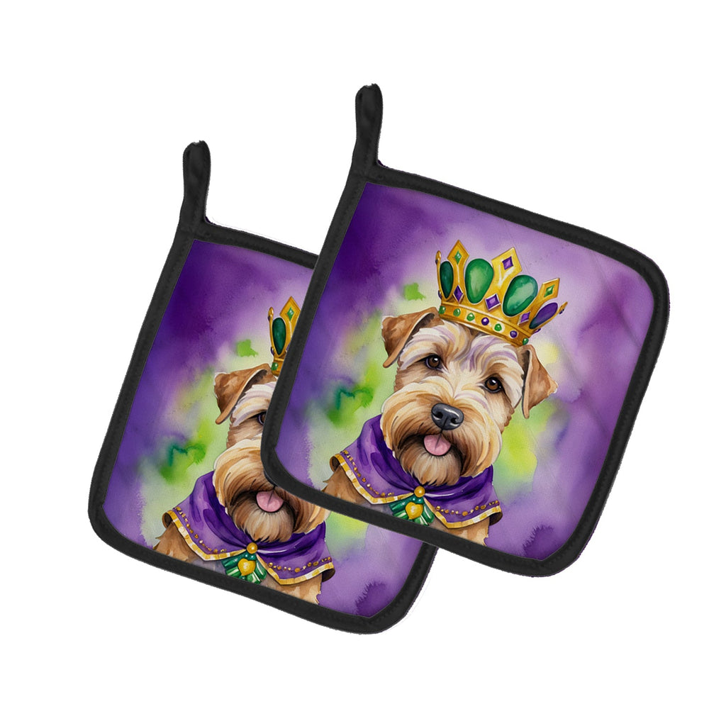 Wheaten Terrier King of Mardi Gras Pot Holder Set of 2 Heat Resistant Quilted Hot Pads 7.5 x 7.5 Inch, Insulated Kitchen Trivets for Cooking & Baking