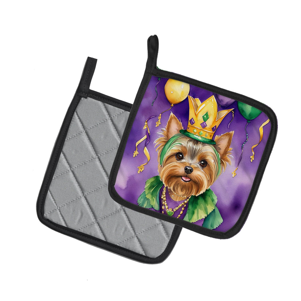 Yorkshire Terrier King of Mardi Gras Pot Holder Set of 2 Heat Resistant Quilted Hot Pads 7.5 x 7.5 Inch, Insulated Kitchen Trivets for Cooking & Baking