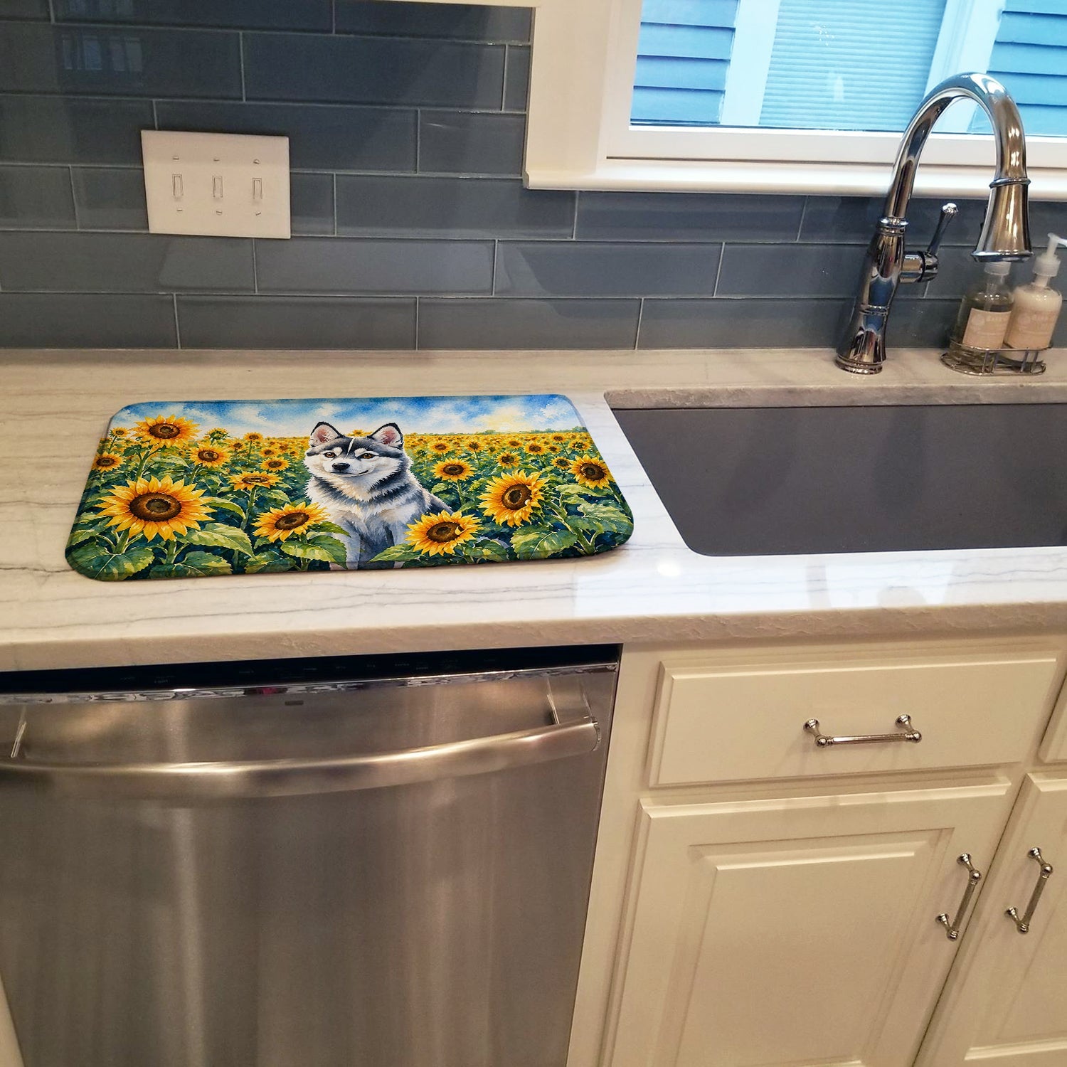 Alaskan Klee Kai in Sunflowers Dish Drying Mat Absorbent Dish Drying Mat Pad for Kitchen Counter Dish Drainer Mat for Countertop, 14 x 21", Multicolor
