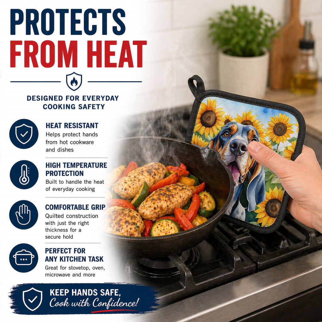American English Coonhound in Sunflowers Pot Holder Set of 2 Heat Resistant Quilted Hot Pads 7.5 x 7.5 Inch, Insulated Kitchen Trivets for Cooking & Baking
