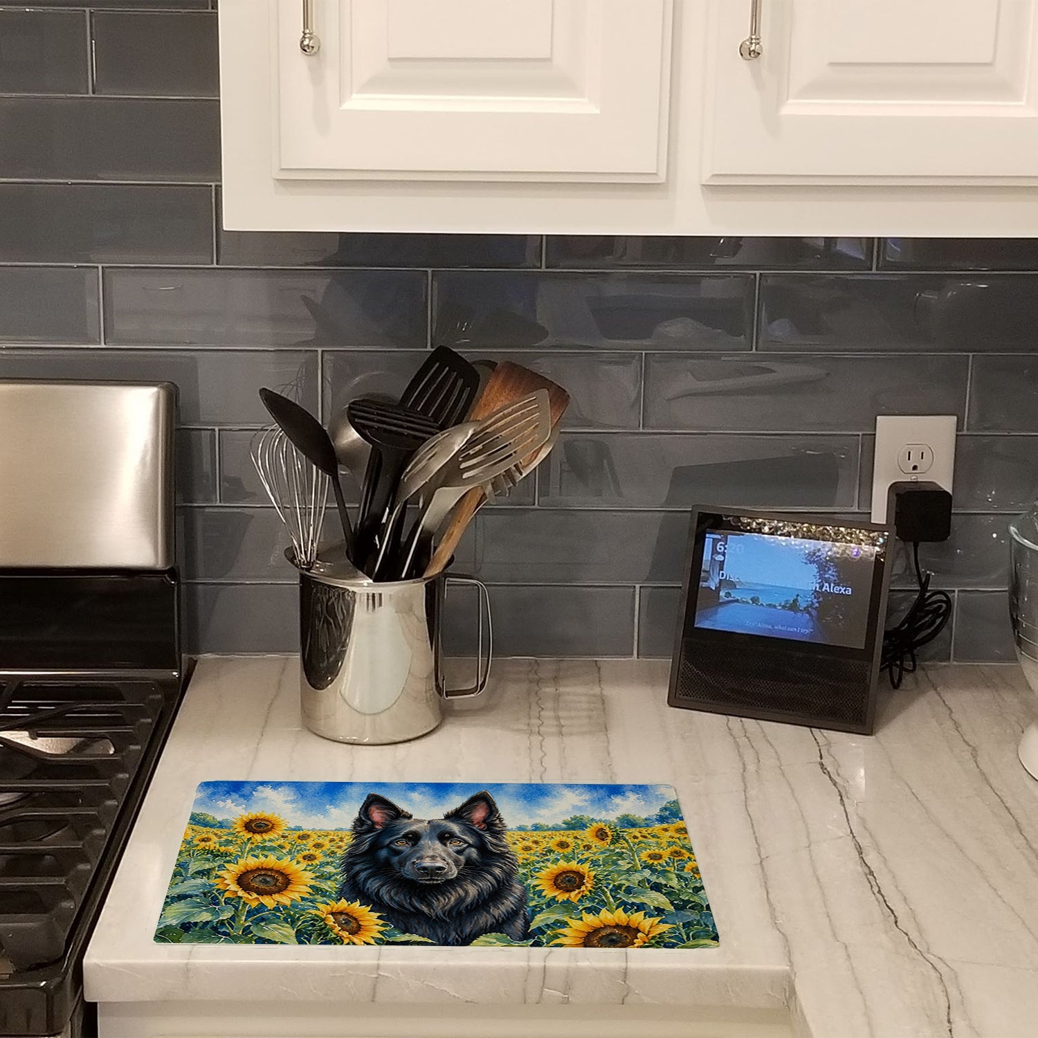 Belgian Sheepdog in Sunflowers Cutting Board Tempered Glass Kitchen Cutting Surface, Heat Resistant Chopping Board with Non-Slip Feet, Decorative Food Prep & Serving