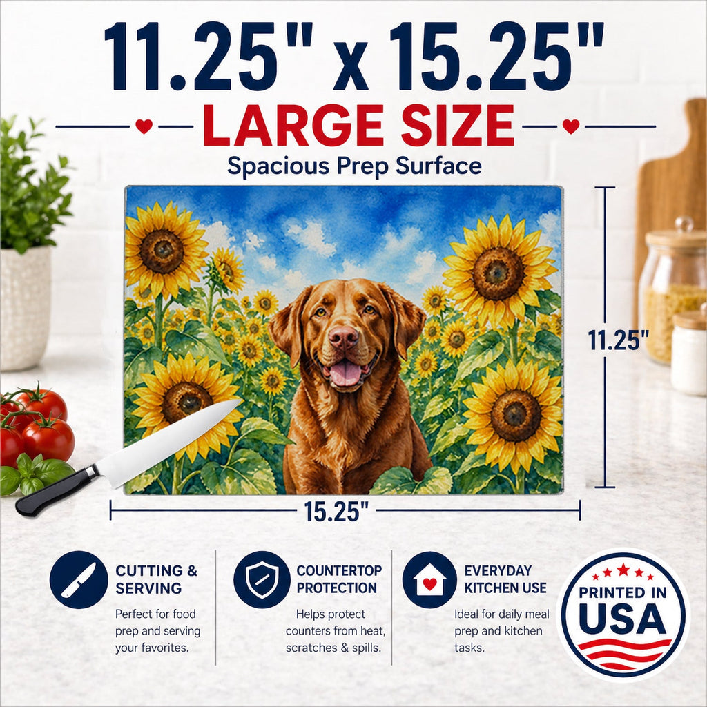 Chesapeake Bay Retriever in Sunflowers Cutting Board Tempered Glass Kitchen Cutting Surface, Heat Resistant Chopping Board with Non-Slip Feet, Decorative Food Prep & Serving