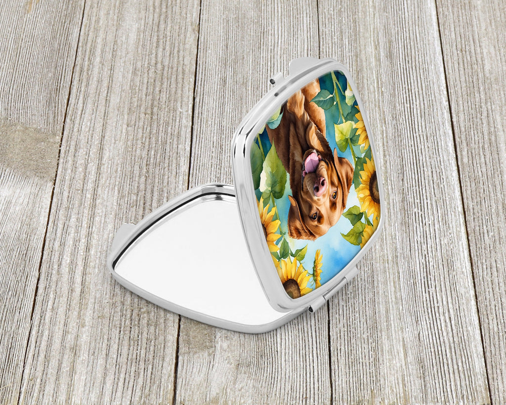 Chesapeake Bay Retriever in Sunflowers Compact Mirror Decorative Travel Makeup Mirror for Women Girls Gifts Pocket Makeup Mirror Folding Handheld