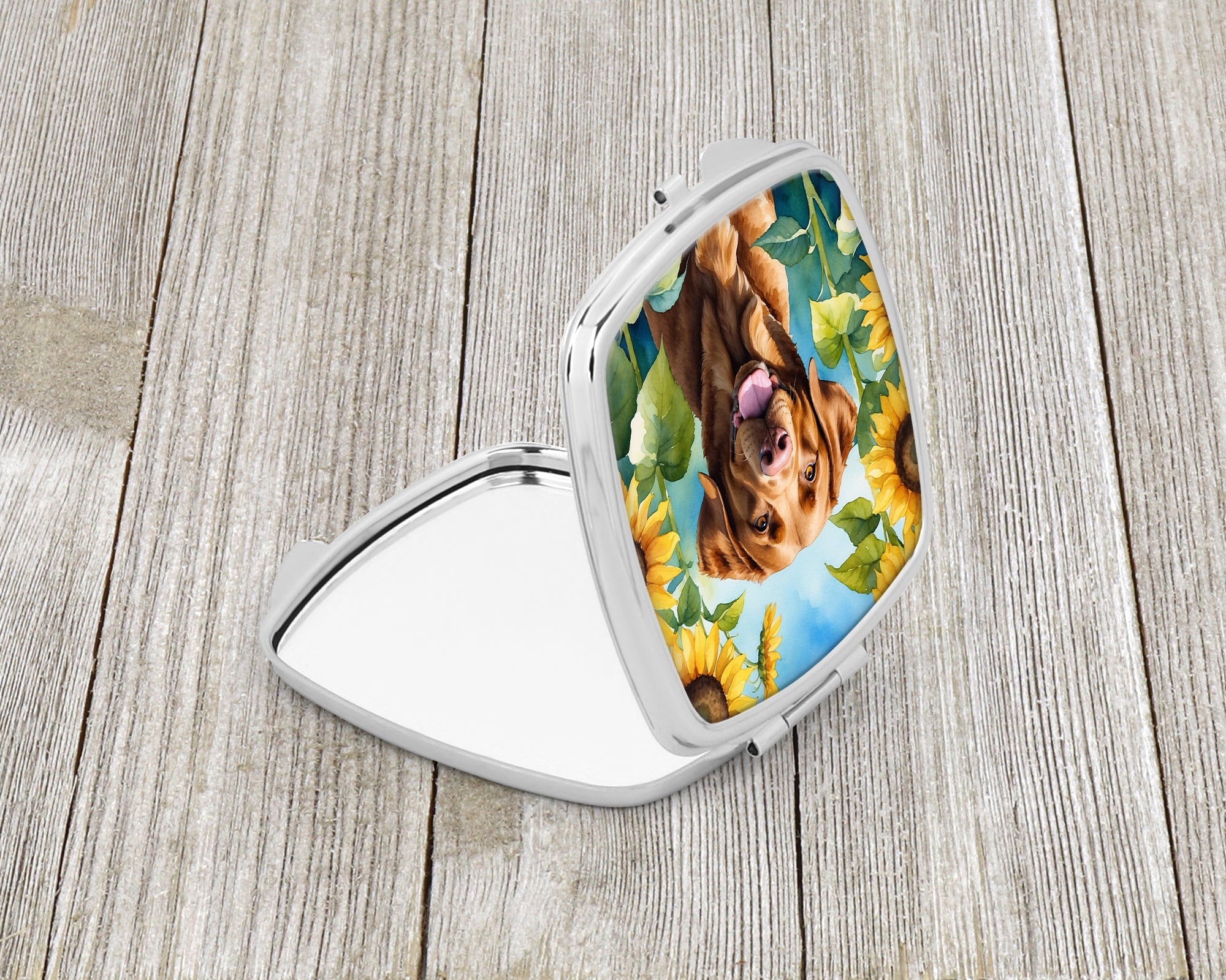 Chesapeake Bay Retriever in Sunflowers Compact Mirror Decorative Travel Makeup Mirror for Women Girls Gifts Pocket Makeup Mirror Folding Handheld