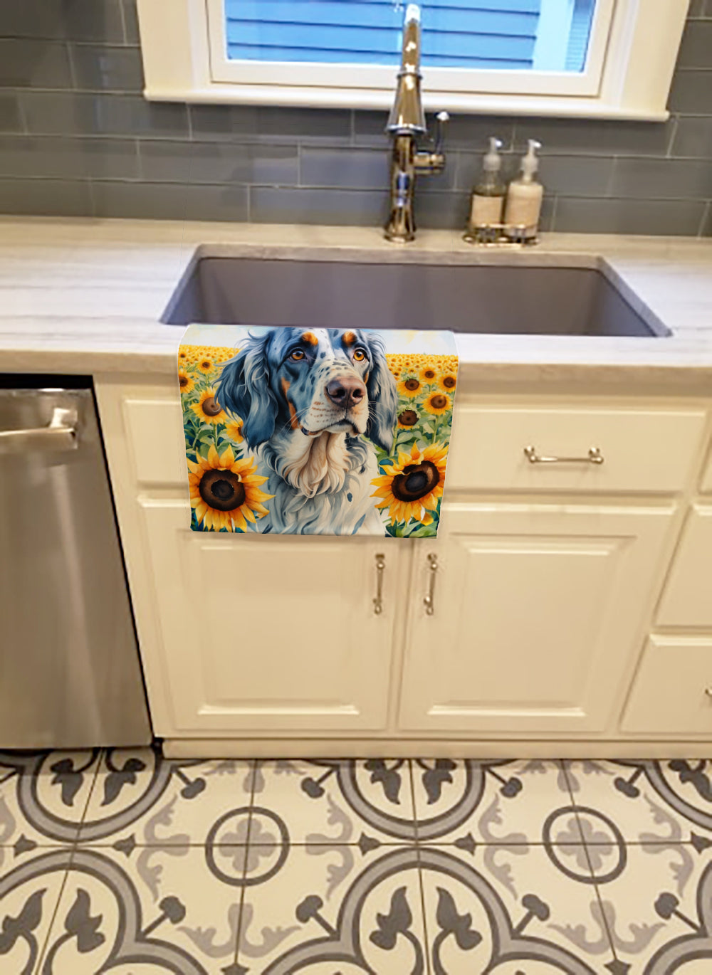 English Setter in Sunflowers Kitchen Towel Velour Plush Front and Cotton Loop Back Machine Washable