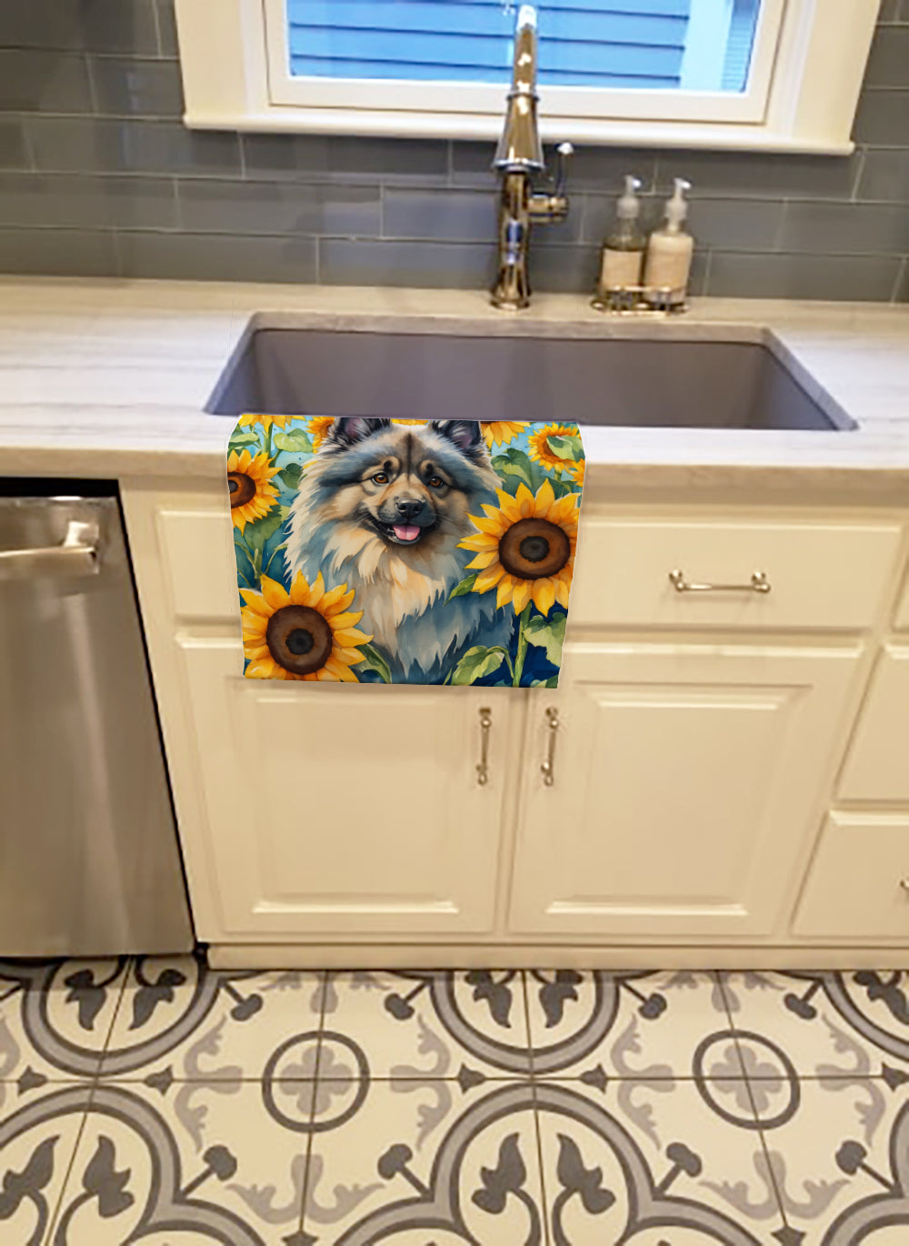 Keeshond in Sunflowers Kitchen Towel Velour Plush Front and Cotton Loop Back Machine Washable