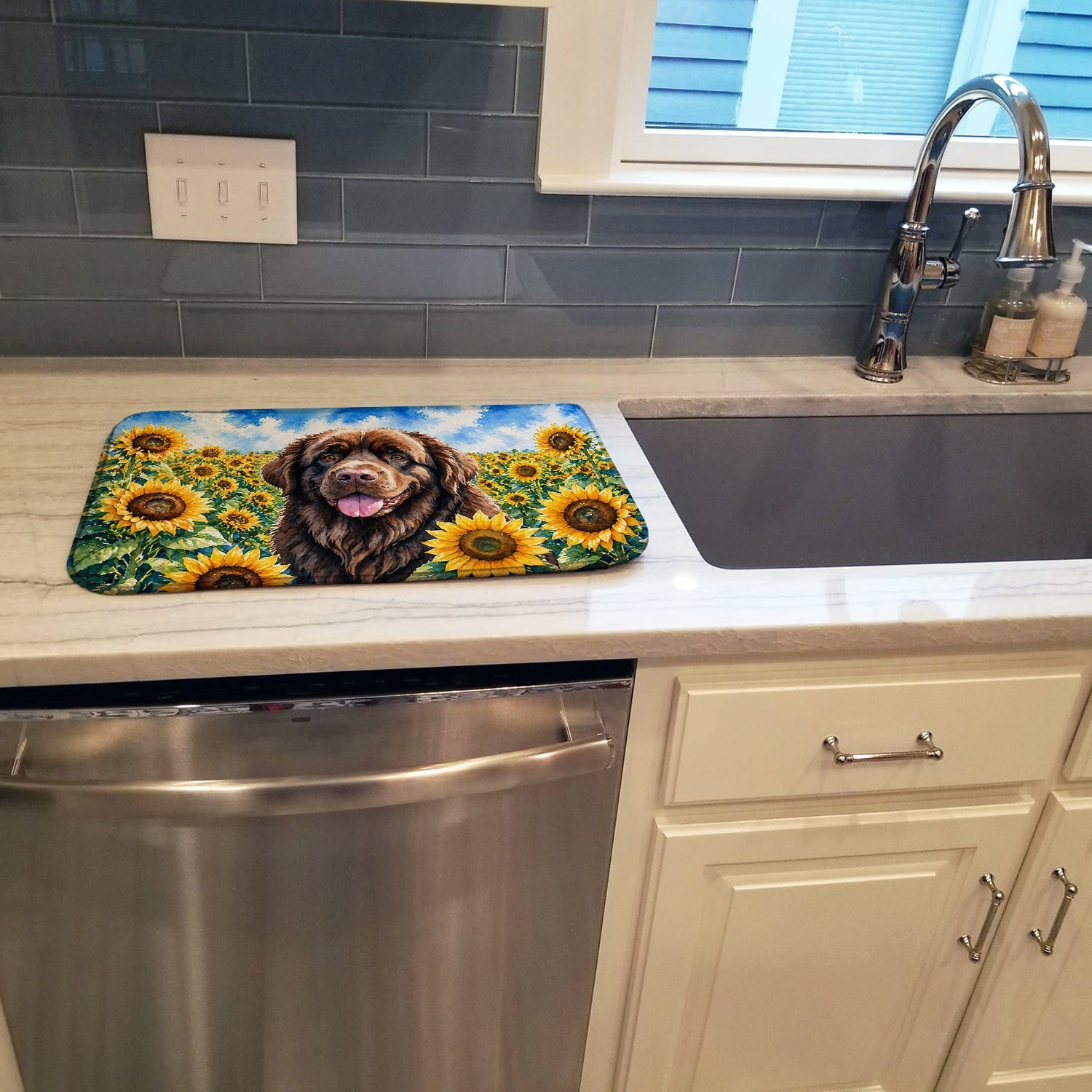 Newfoundland in Sunflowers Dish Drying Mat Absorbent Dish Drying Mat Pad for Kitchen Counter Dish Drainer Mat for Countertop, 14 x 21", Multicolor