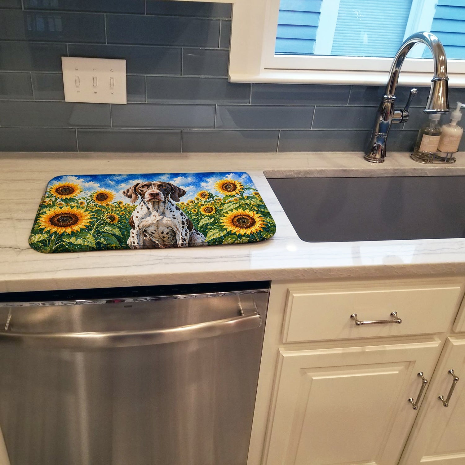 Pointer in Sunflowers Dish Drying Mat Absorbent Dish Drying Mat Pad for Kitchen Counter Dish Drainer Mat for Countertop, 14 x 21", Multicolor