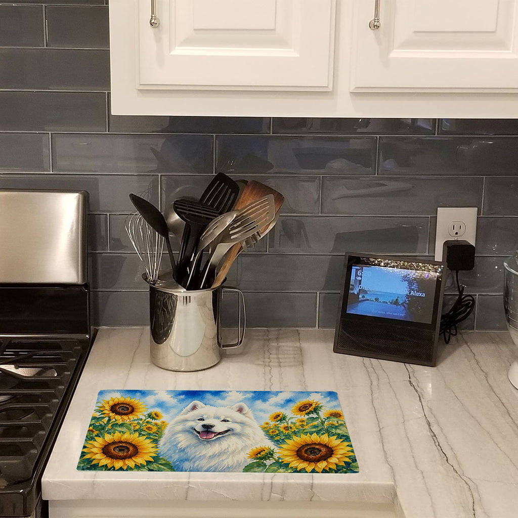 Samoyed in Sunflowers Cutting Board Tempered Glass Kitchen Cutting Surface, Heat Resistant Chopping Board with Non-Slip Feet, Decorative Food Prep & Serving