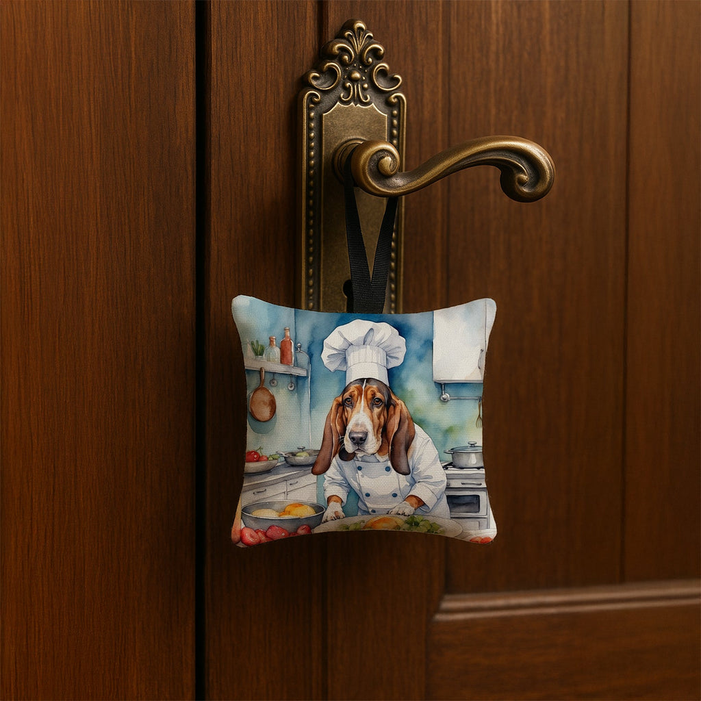Basset Hound The Chef Hanging Square Fabric Ornament 3.5 × 3.5 Decorative Door-Knob & Tree Hanger, Soft Fabric